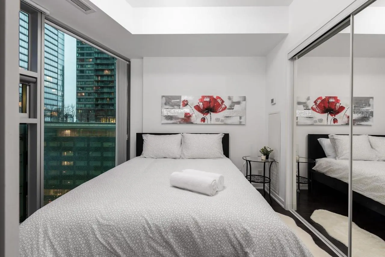 The York Boutique Suites Toronto Apartment