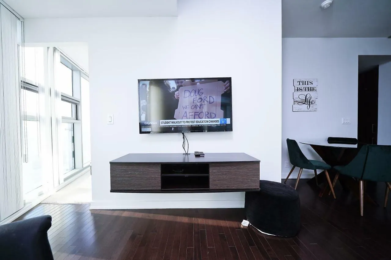 The York Boutique Suites Toronto Apartment