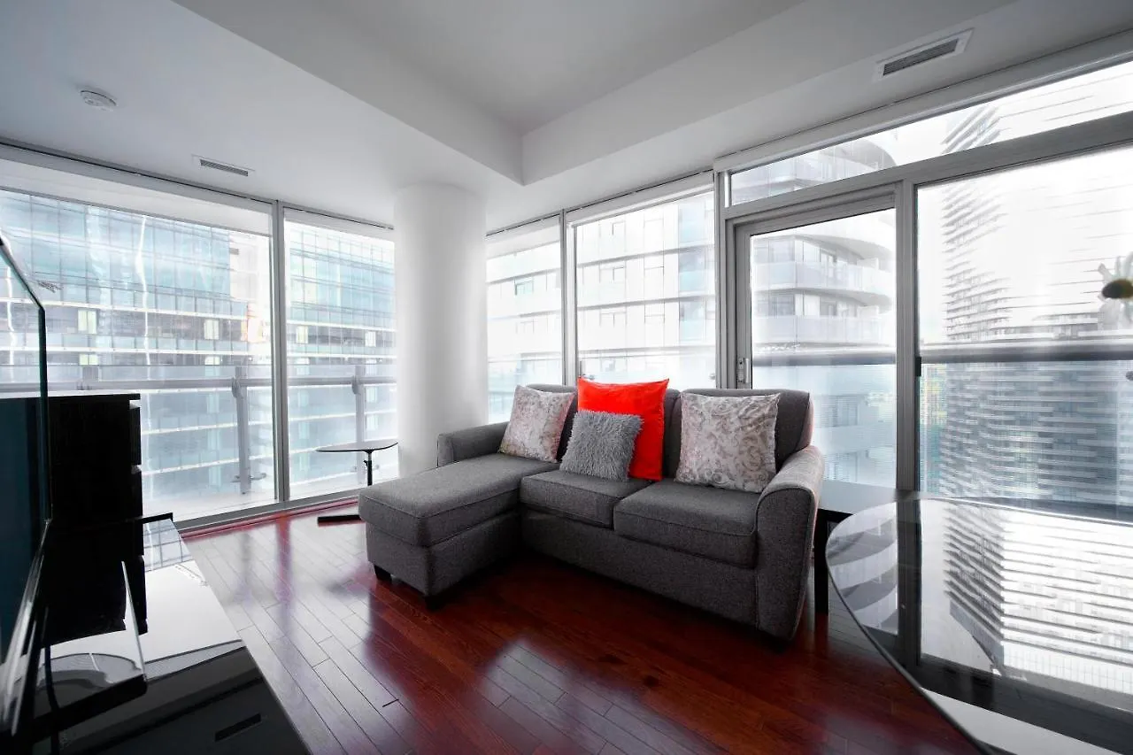 The York Boutique Suites Toronto 0*,